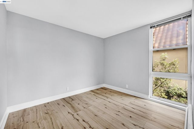 2 Panoramic Way 306, Berkeley, CA 94704