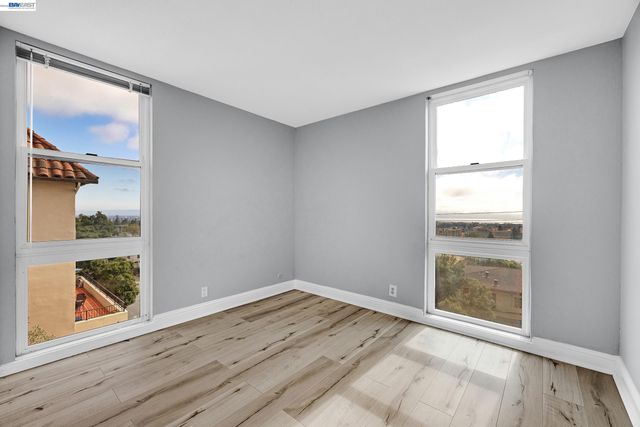 2 Panoramic Way 306, Berkeley, CA 94704