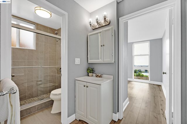 2 Panoramic Way 306, Berkeley, CA 94704