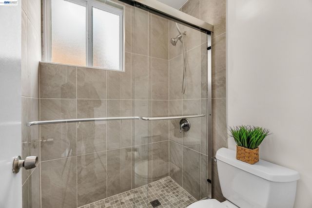 2 Panoramic Way 306, Berkeley, CA 94704