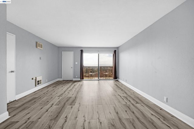 2 Panoramic Way 306, Berkeley, CA 94704