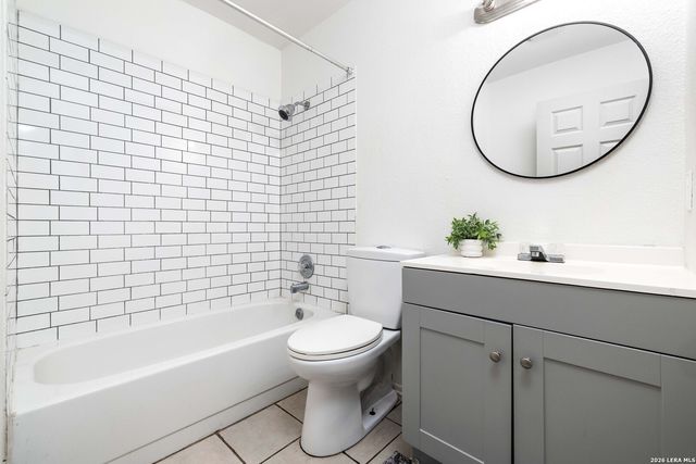 9749 Misty Ash Dr, Converse, TX 78109