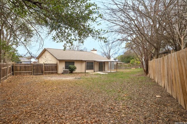 9749 Misty Ash Dr, Converse, TX 78109