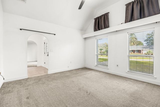 83 Lake Lorraine Circle, Shalimar, FL 32579