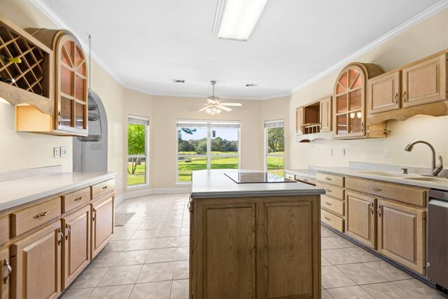 83 Lake Lorraine Circle, Shalimar, FL 32579