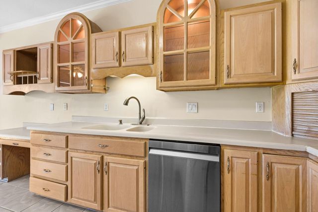 83 Lake Lorraine Circle, Shalimar, FL 32579