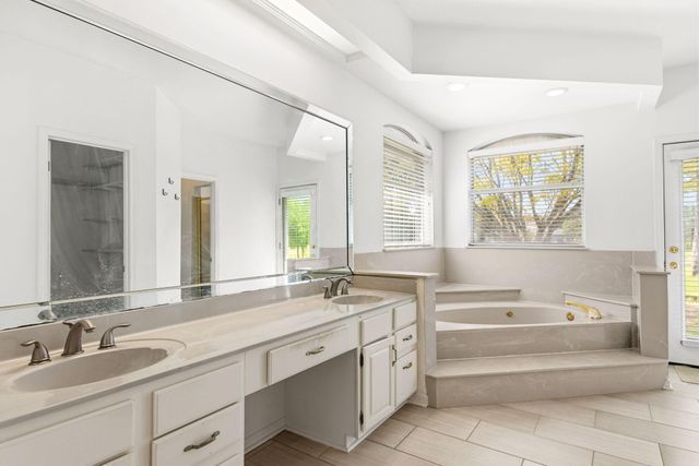 83 Lake Lorraine Circle, Shalimar, FL 32579