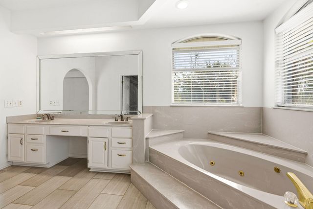 83 Lake Lorraine Circle, Shalimar, FL 32579