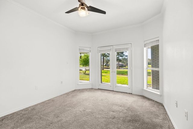 83 Lake Lorraine Circle, Shalimar, FL 32579