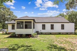 1581 LONG POINT RD, Pasadena, MD 21122