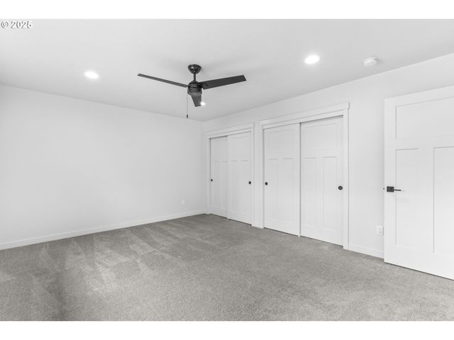 475 Ne ELLIOTT Ave, Gresham, OR 97030