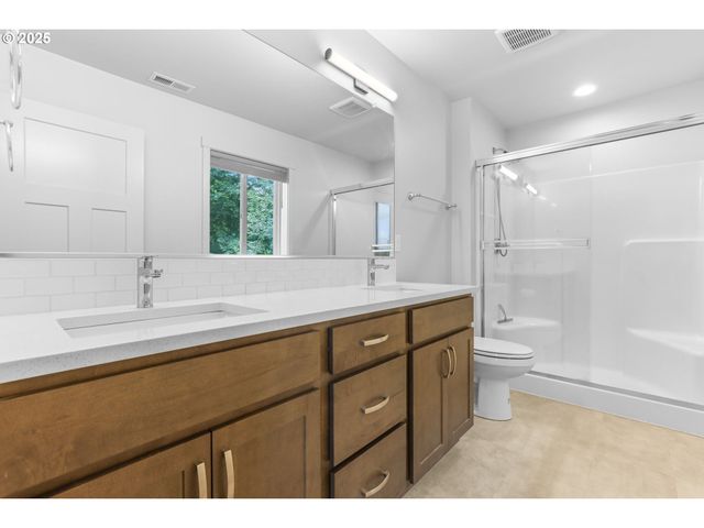 475 Ne ELLIOTT Ave, Gresham, OR 97030