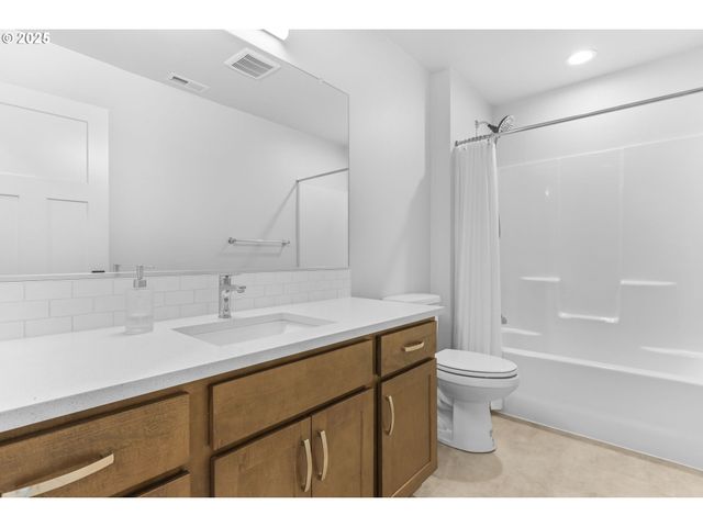 475 Ne ELLIOTT Ave, Gresham, OR 97030