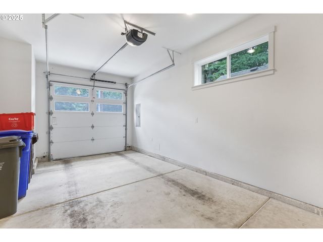 475 Ne ELLIOTT Ave, Gresham, OR 97030