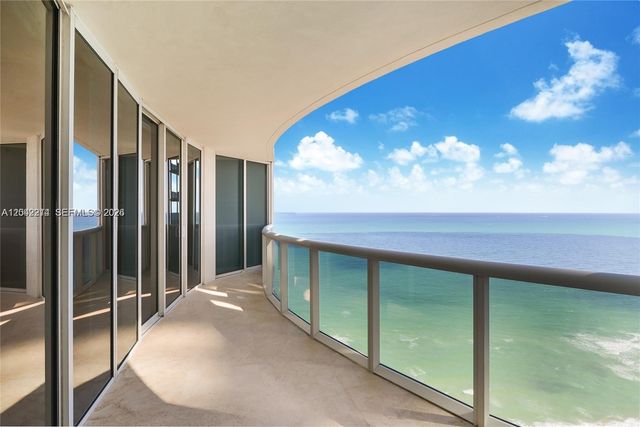 17201 Collins Ave+den 803 803, Sunny Isles Beach, FL 33160