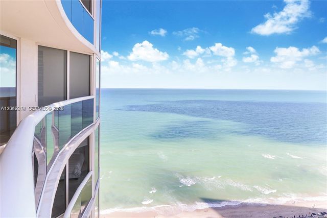 17201 Collins Ave+den 803 803, Sunny Isles Beach, FL 33160
