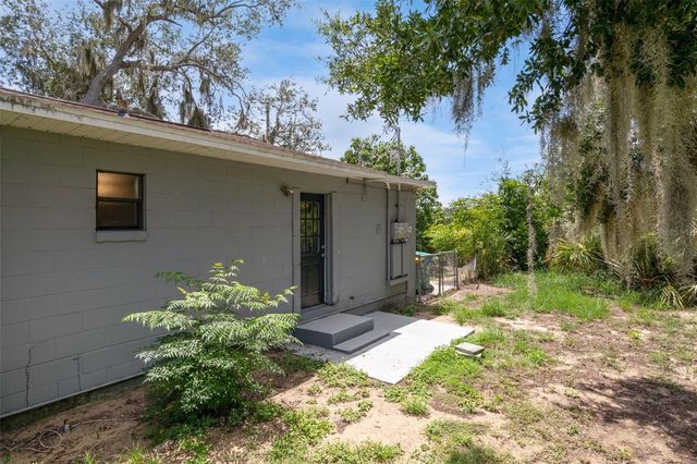 1220 MORIN STREET B, Eustis, FL 32726