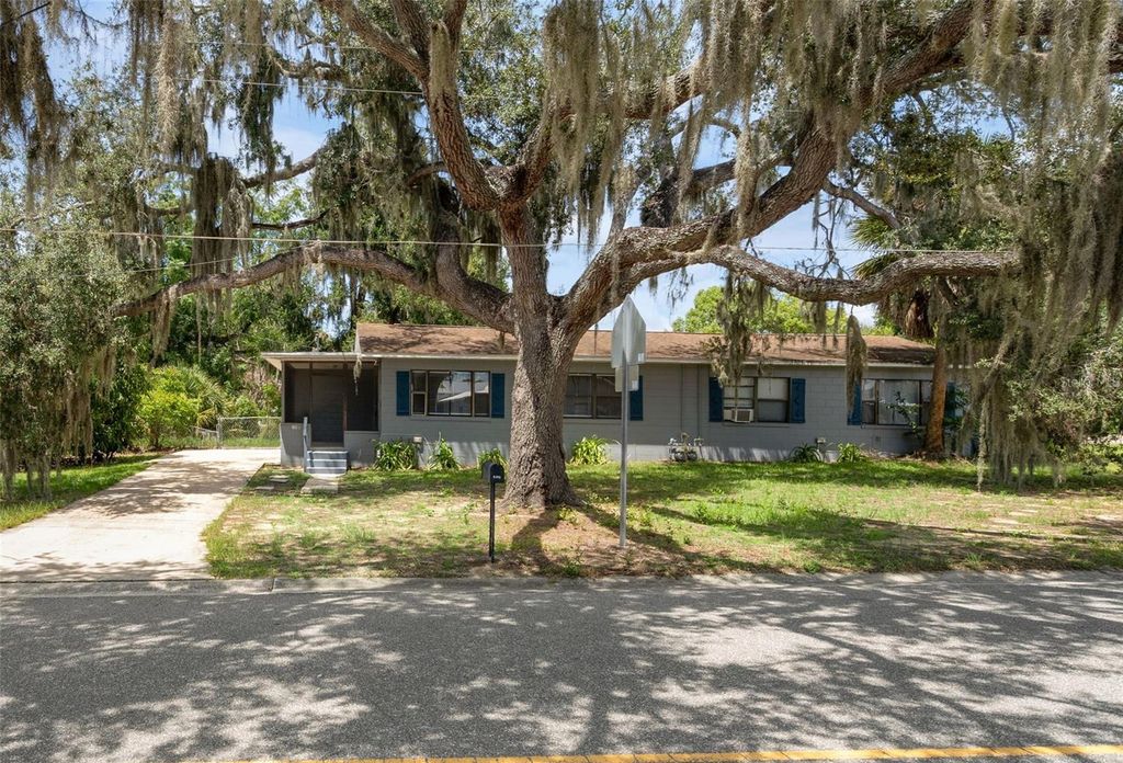 1220 MORIN STREET B, Eustis, FL 32726