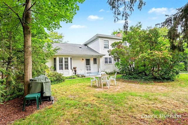 345 Mary Street, Saugatuck, MI 49453
