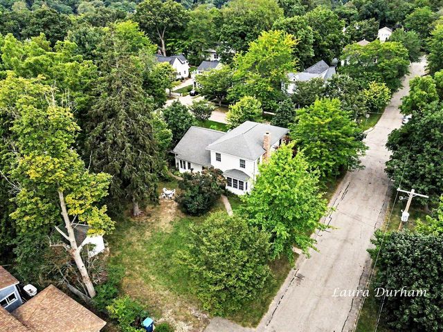 345 Mary Street, Saugatuck, MI 49453