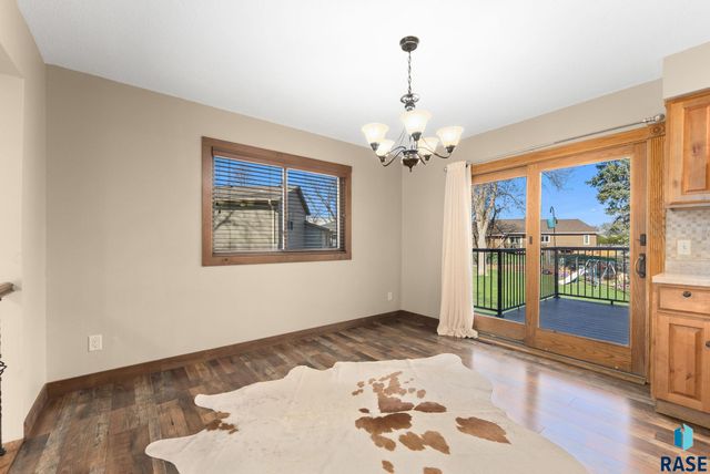 5904 W 35th St Street, Sioux Falls, SD 57106