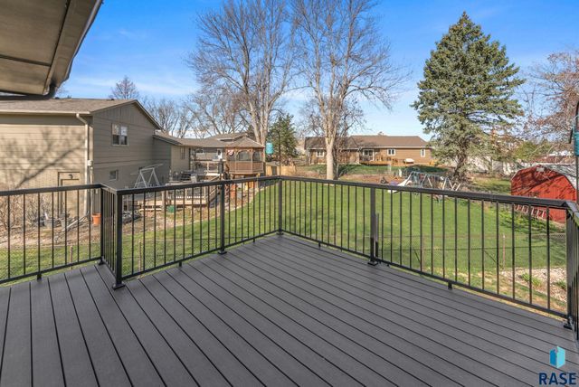 5904 W 35th St Street, Sioux Falls, SD 57106