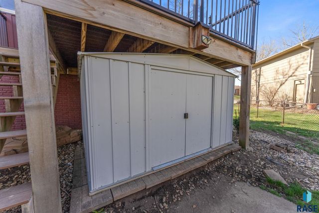 5904 W 35th St Street, Sioux Falls, SD 57106
