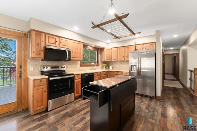 5904 W 35th St Street, Sioux Falls, SD 57106