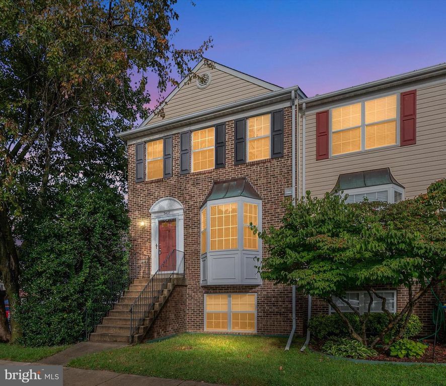 2402 WENTWORTH DR, Crofton, MD 21114