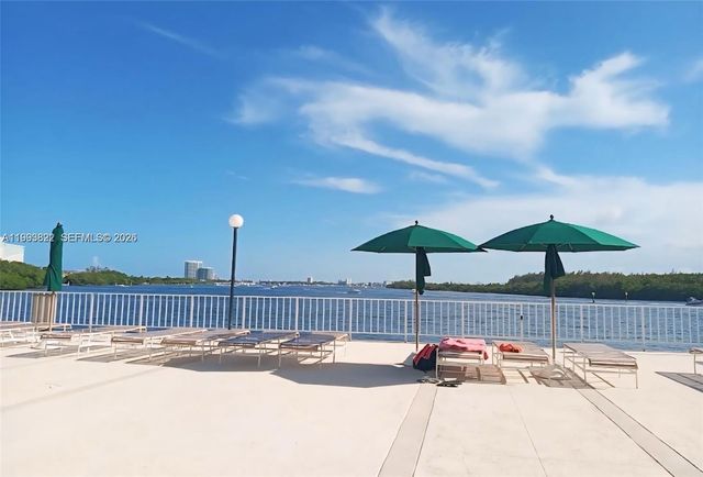 500 Bayview Dr 325, Sunny Isles Beach, FL 33160