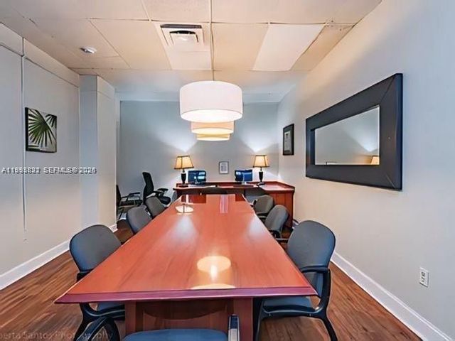 500 Bayview Dr 325, Sunny Isles Beach, FL 33160