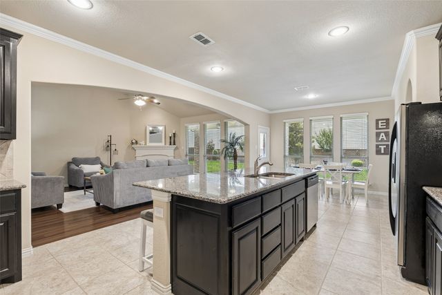 6844 San Luis Trail, Fort Worth, TX 76131