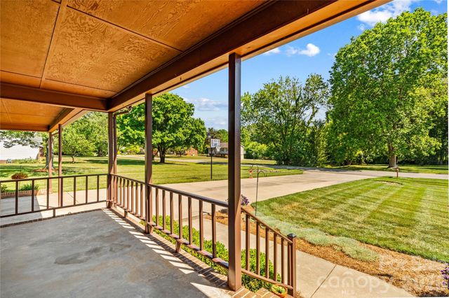 158 Bonnie Lane, Statesville, NC 28625