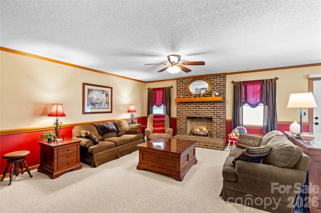 158 Bonnie Lane, Statesville, NC 28625