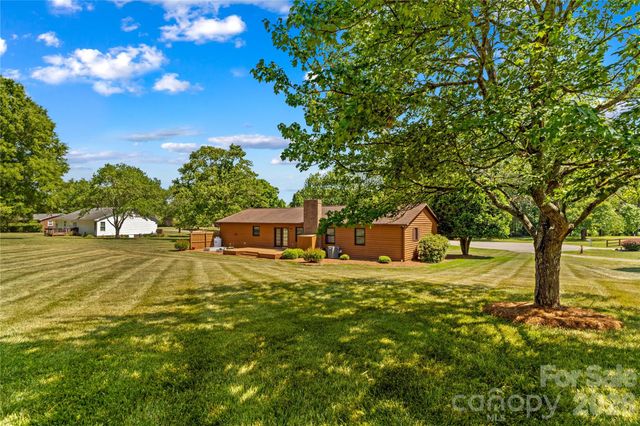 158 Bonnie Lane, Statesville, NC 28625