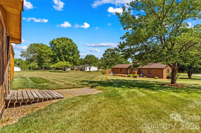 158 Bonnie Lane, Statesville, NC 28625