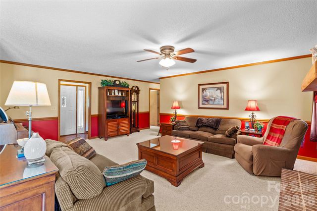 158 Bonnie Lane, Statesville, NC 28625