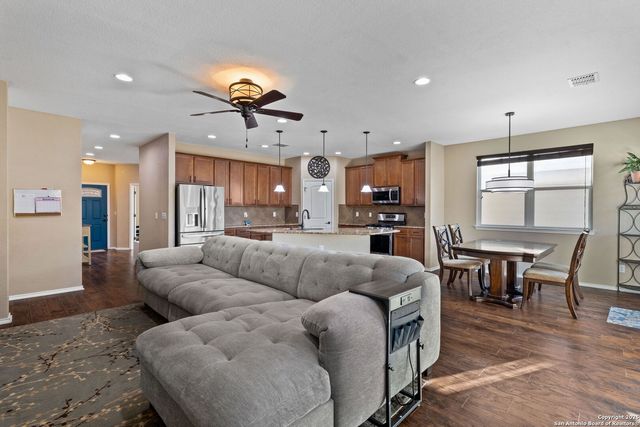 9919 Copper Rise, Converse, TX 78109