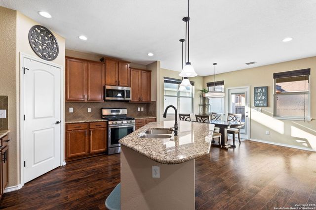 9919 Copper Rise, Converse, TX 78109