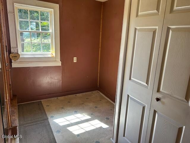 11 Marilou Street, Colonie, NY 12205