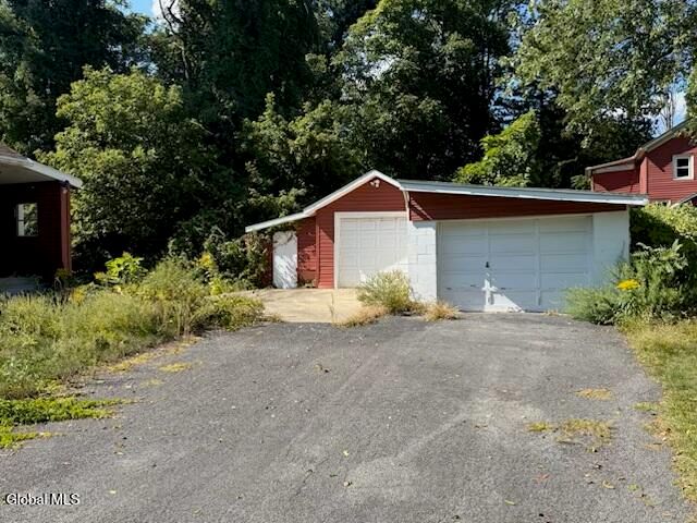 11 Marilou Street, Colonie, NY 12205