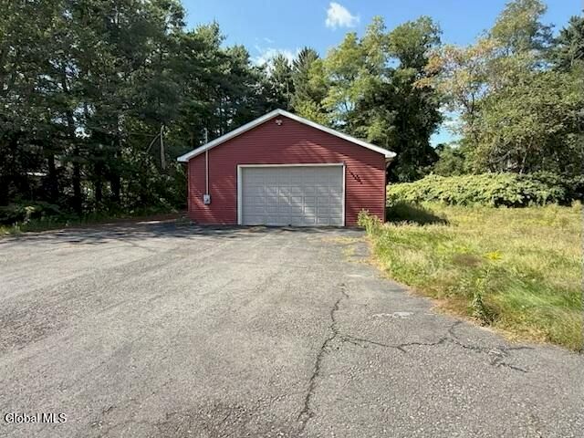 11 Marilou Street, Colonie, NY 12205