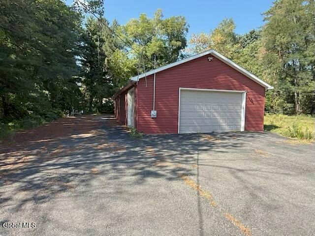 11 Marilou Street, Colonie, NY 12205