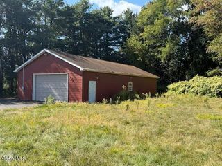 11 Marilou Street, Colonie, NY 12205