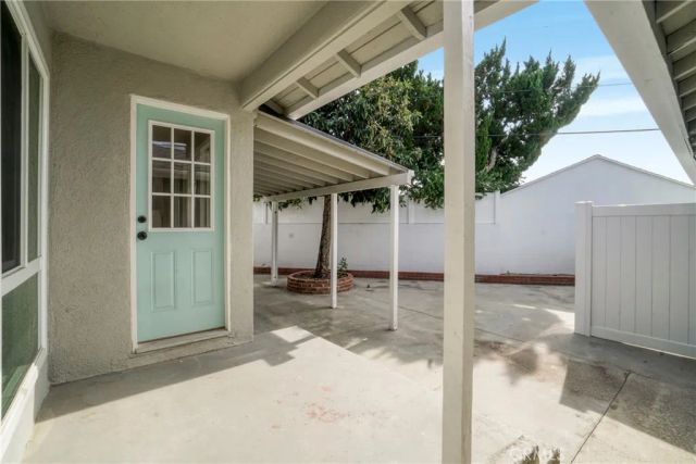 7909 Aldea Avenue, Lake Balboa, CA 91406