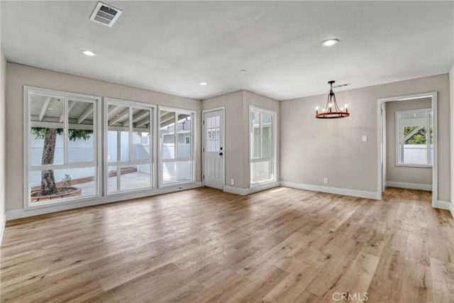 7909 Aldea Avenue, Lake Balboa, CA 91406