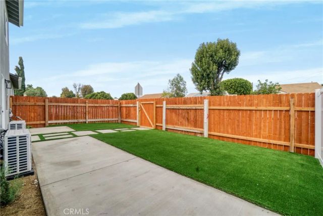 7909 Aldea Avenue, Lake Balboa, CA 91406