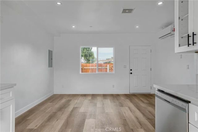 7909 Aldea Avenue, Lake Balboa, CA 91406