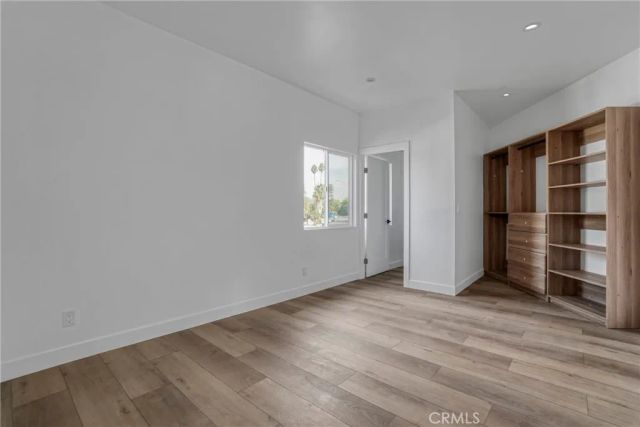 7909 Aldea Avenue, Lake Balboa, CA 91406