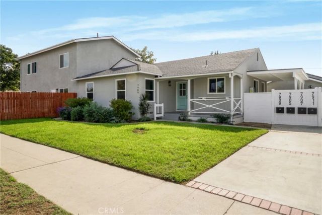 7909 Aldea Avenue, Lake Balboa, CA 91406